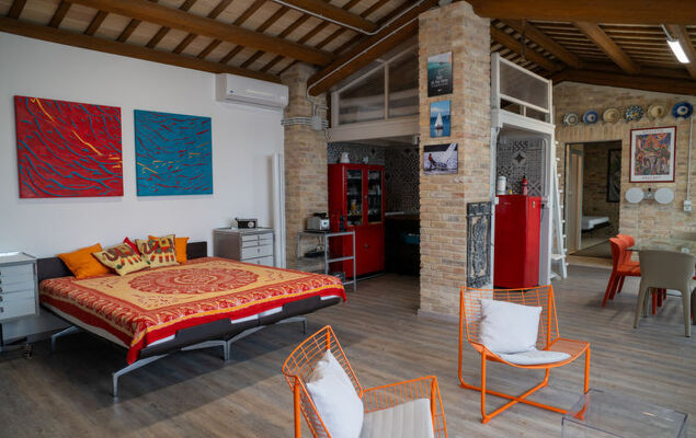 Mike's Dinghy House - Photo 10