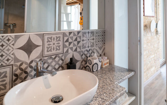 Mike's Dinghy House - Photo 24