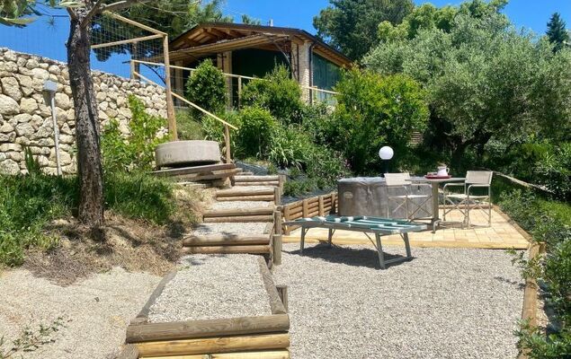 Mike's Dinghy House - Photo 37